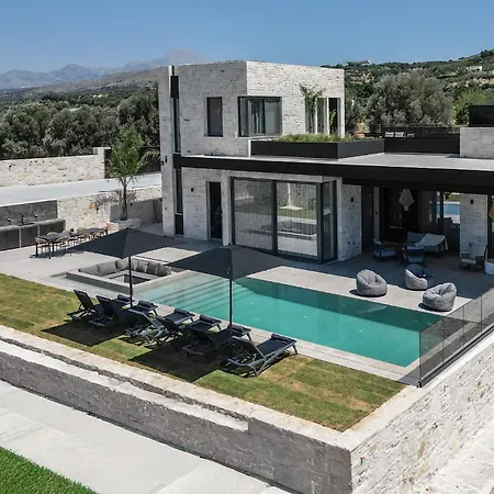 Andriano Villa