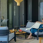 Andriano Villa *